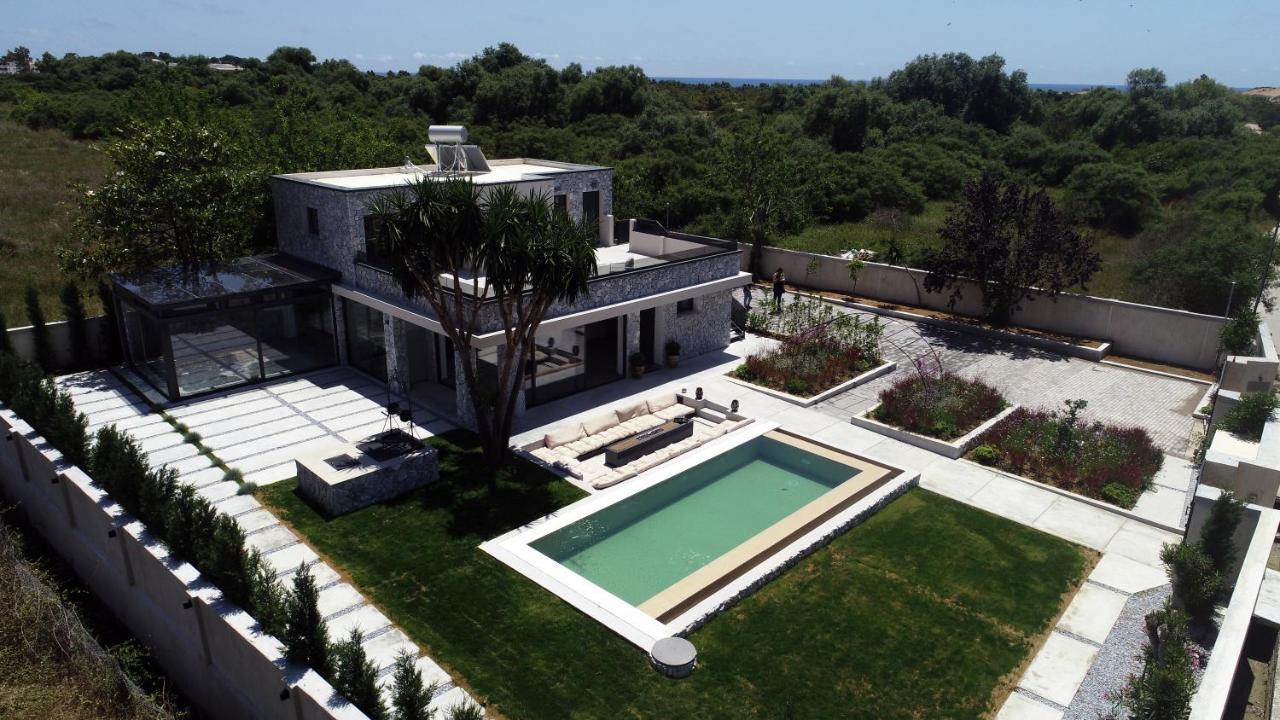 Villa Flamingo - 4 Bedrooms - Private Pool - Next To Renowned Issos Beach & Lake Korission Línia Exteriér fotografie